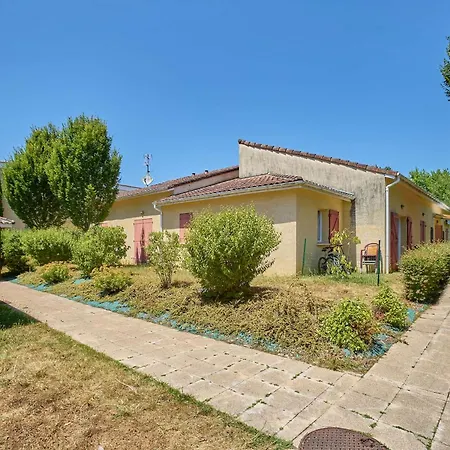 Moderne Avec Terrasse Et Wifi - Fr-1-841-82 דירה ברבוטן-לה-באינס